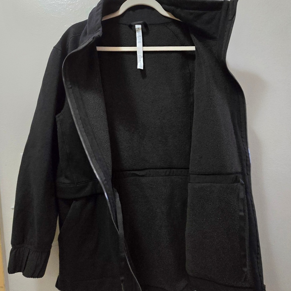 Lululemon Jacket size 12 "Light as Warmth" Jacket Drawstring Waist - Picture 8 of 13